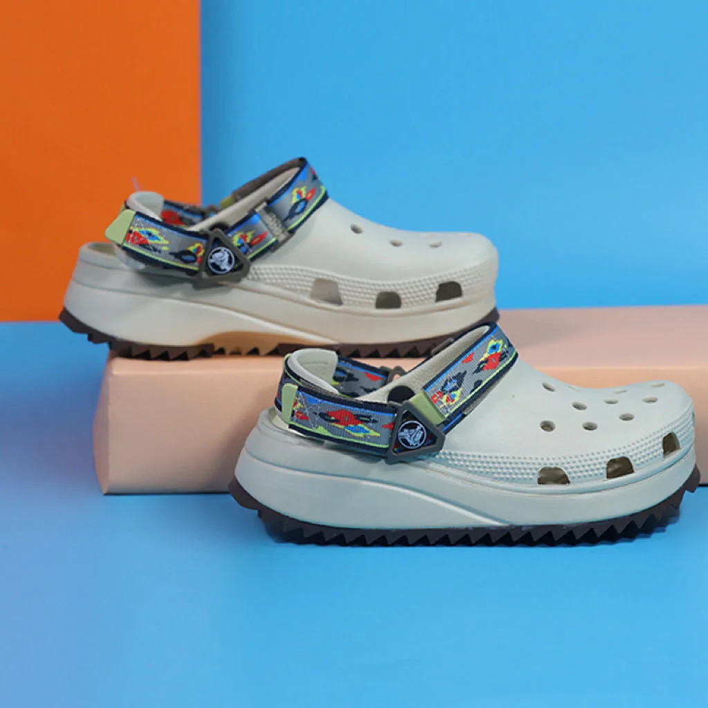 Crocs klassische erhöhte Plattform Clogs mit bunten Trägern trend ige Sohlen Closed-Toe Slip-Ons Outdoor atmungsaktive Strands chuhe