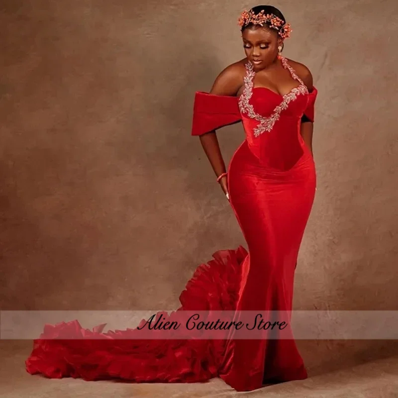 Gorgeous Red Mermaid Prom Dress with Applique Beads Velvet Long Sweetheart Evening Gown with Cap Sleeves for Special Occasions