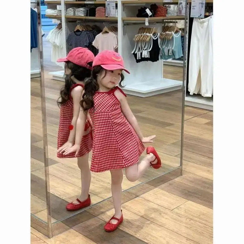 

Girls' Dress Summer New 2025 Korean Edition Baby Girl Red Checkered Strap Strap Vest Strap Skirt