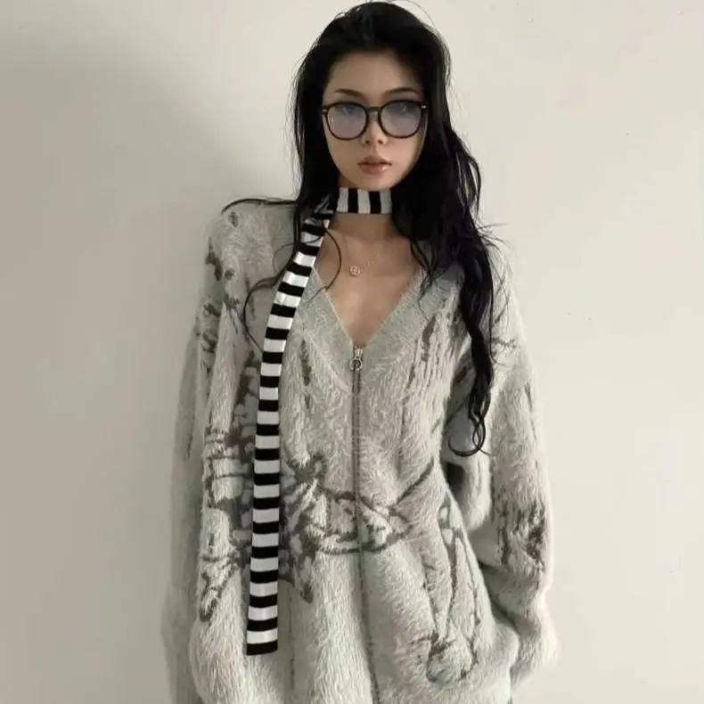 

Autumn Winter Knitted Cardigan Season Soft Waxy Retro Imitation Mink V-Neck Printed Sweater Women Niche Chic Zipper