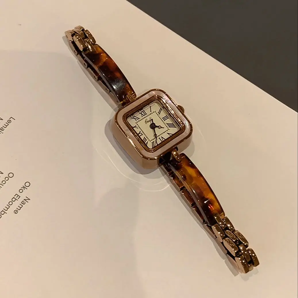 НОВЫЕ модные женские часы в стиле ретро с римскими цифрами и квадратным циферблатом, водонепроницаемые кварцевые женские часы, подарок