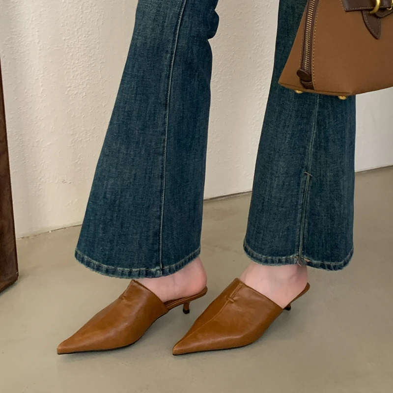 

SUOJIALUN 2025 New Brand Women Slipper Fashion Pointed Toe Slip On Ladies Elegant Mules Shoes Thin Low Heel Casual Dress Slides