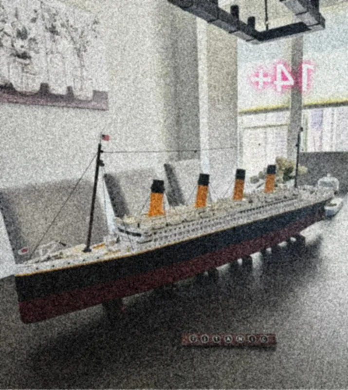 

a Moc 2026 In Stock 9090PCS Home Decorations Titanic, Cruise Ship Desktop Ornament Children's Festival Gifts MOC