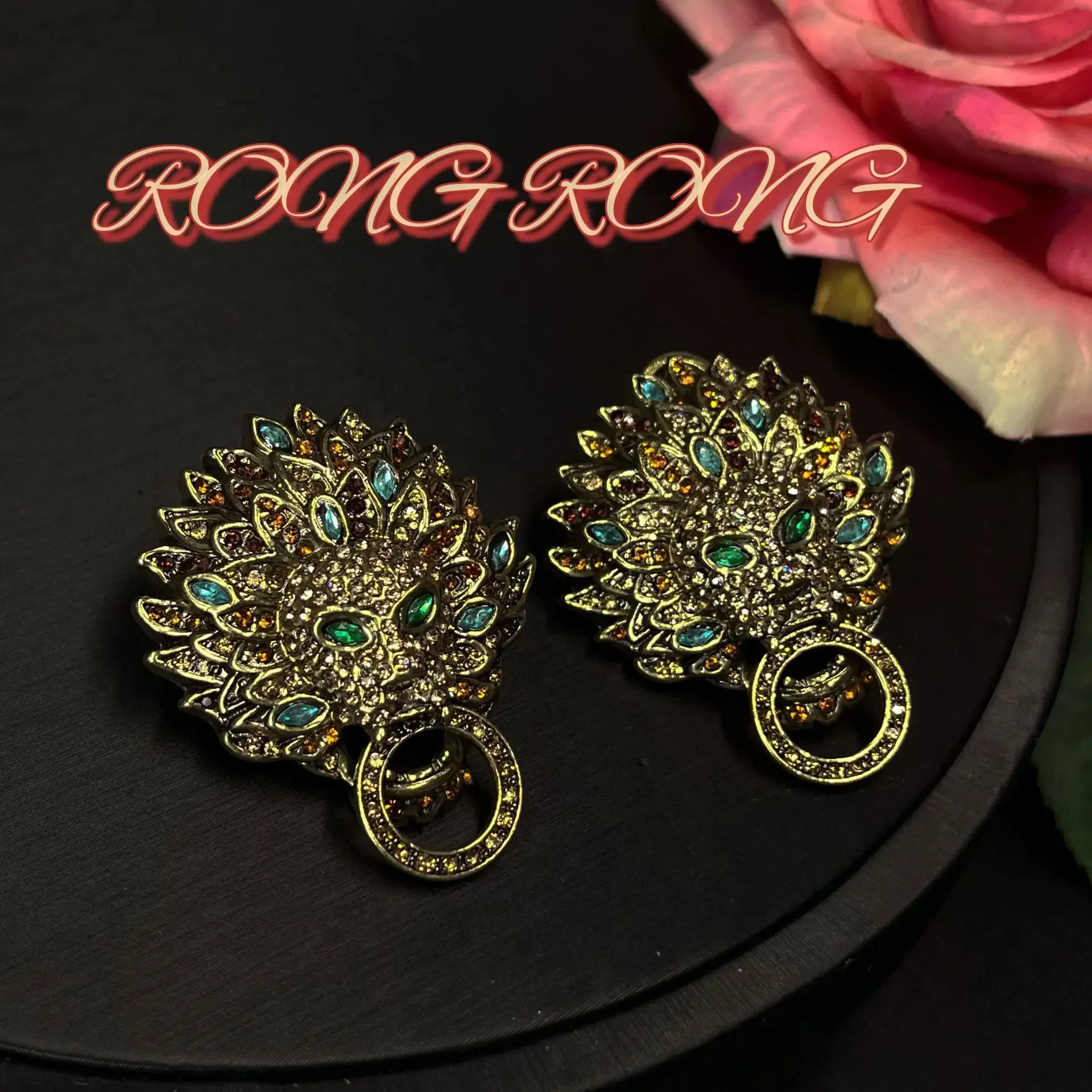 European and American Personality Exaggerated Heavy Diamond-studded Lion Head Shape Earrings Retro High-end Vintage Earrings