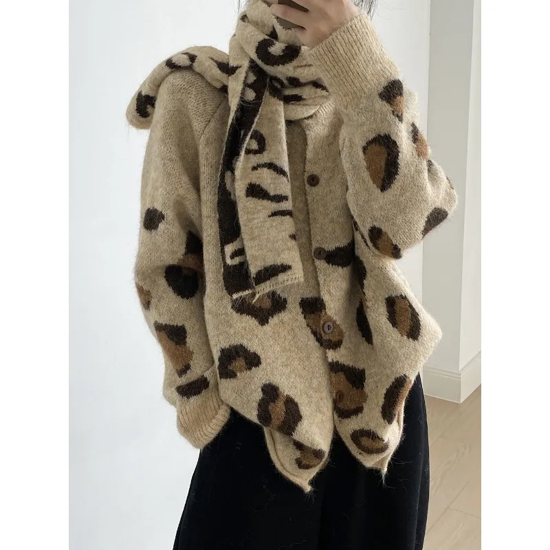 

Lazy Leopard Print Sweater Coat for Women with Scarf - Autumn/Winter Warmth, Fashionable and Versatile Knitted Top