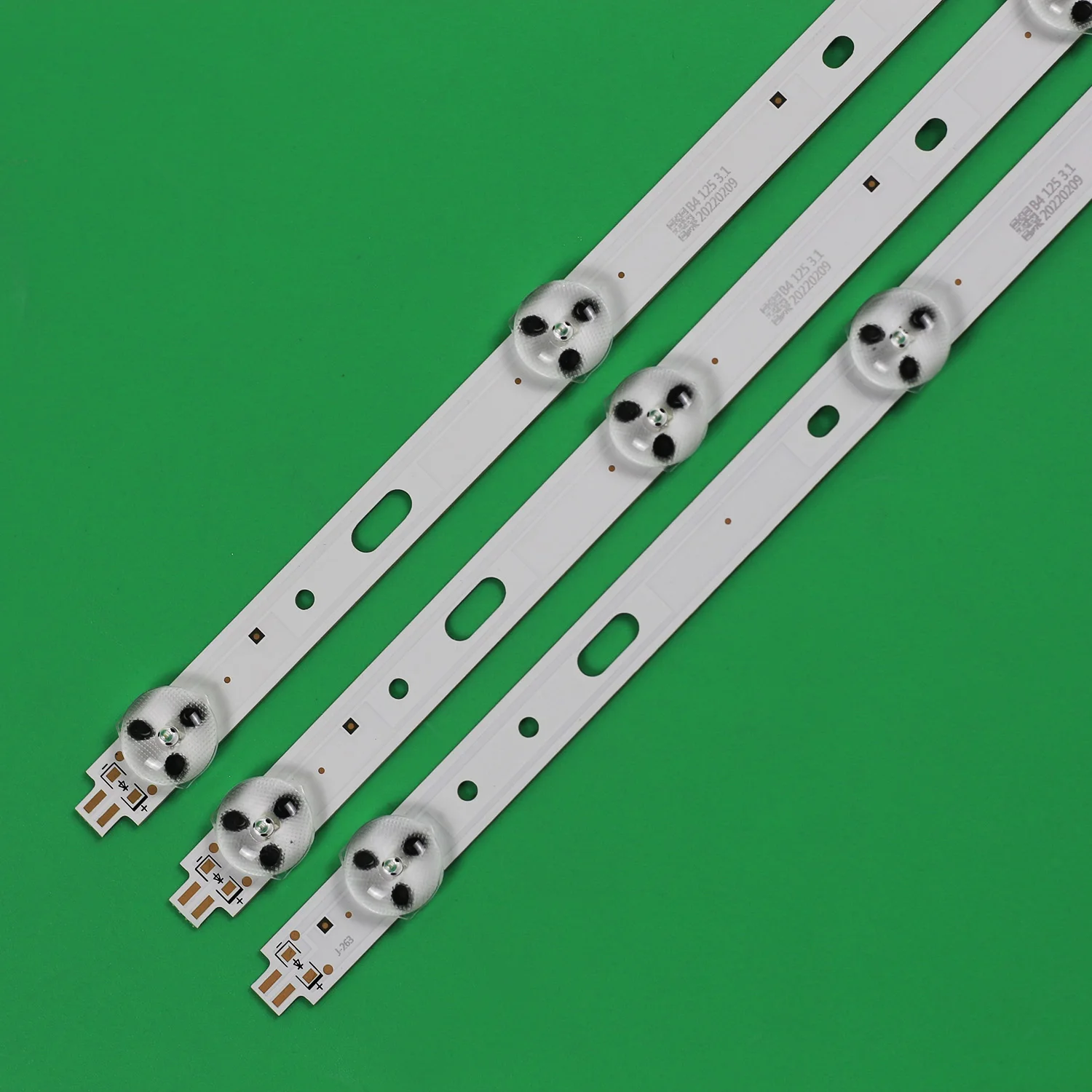 Samsung VESTEL-SVS320AA6_6/7LED, 120525, BN96-01059A, 01060A, SVS320AD6, SVS320AD7, LTA320AP33, GRUNDIG, ZCL606-MH, 3pcs por conjunto