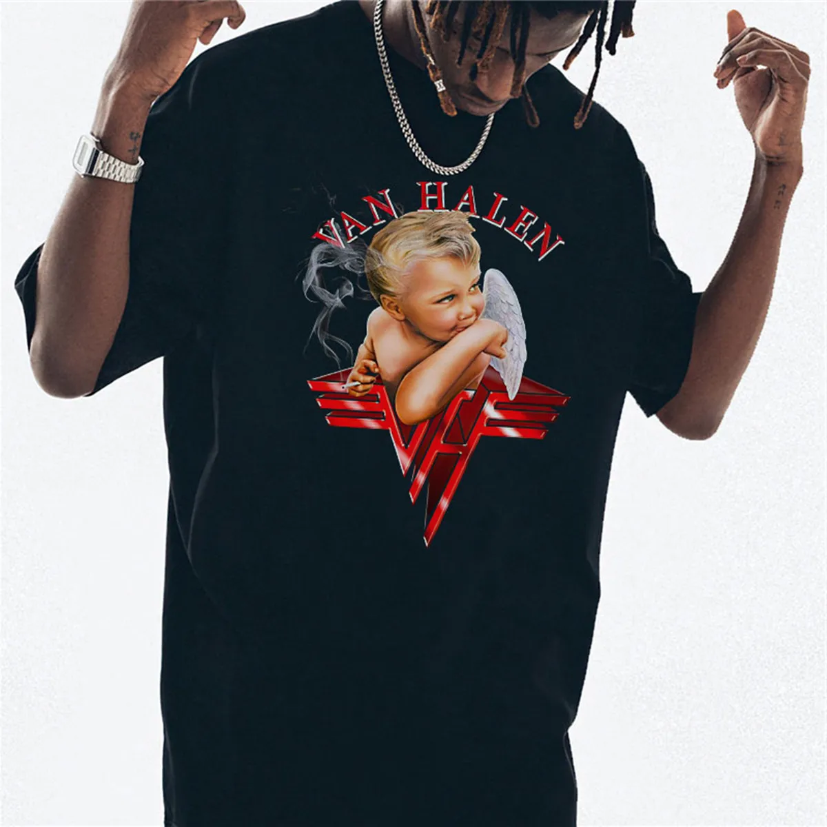 Camiseta estampada de la banda Van Halen, hecha de algodón puro, corte holgado, adecuada tanto para hombres como para mujeres, con un audaz cuello redondo.