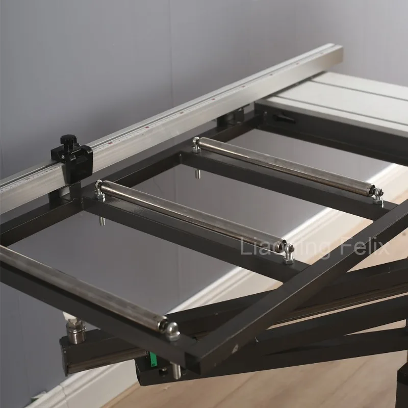 Panel Saw Wood Table Saw Furniture Wood Cutting Machine Mini Woodworking Folding Table Saw Silding Mini Machine