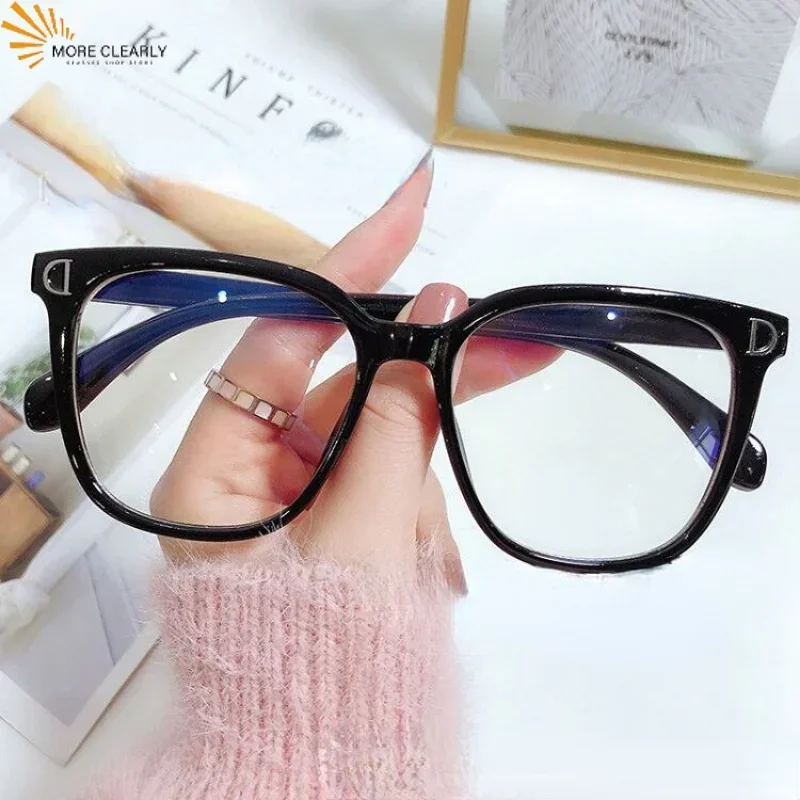 Computer Goggle Ultra Light Frame Blue Light ProtectionAnti-Blue Light Glasses for Women Men Vintage Transparent Polygon Eyewear