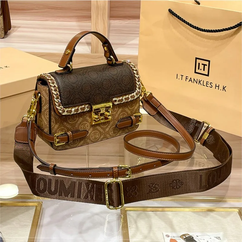 Imagem -05 - Bolsa Leve de Luxo para Mulheres Couro Genuíno de Alto Grau Bolsa de Ombro Bolsa Crossbody Designer Nova Marca Outono e Inverno 2024