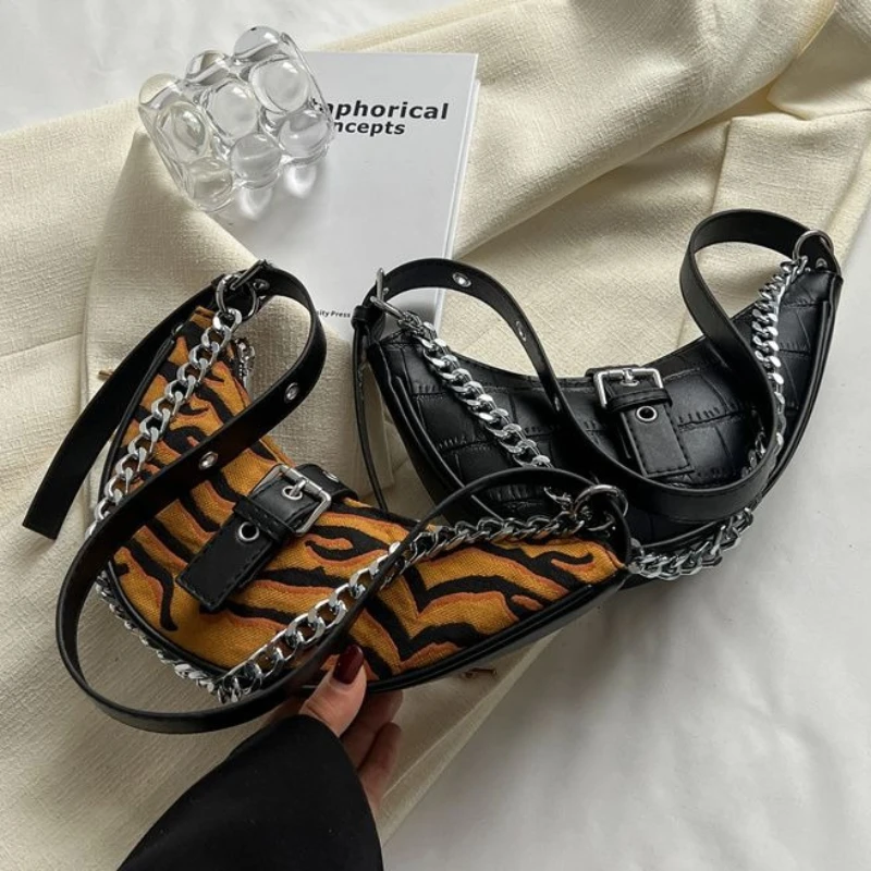 

2026 New Niche Design Popular Fashion Underarm Bag Dumpling Bags High Sense Foreign Style Package Women Chain Shoulder Bag