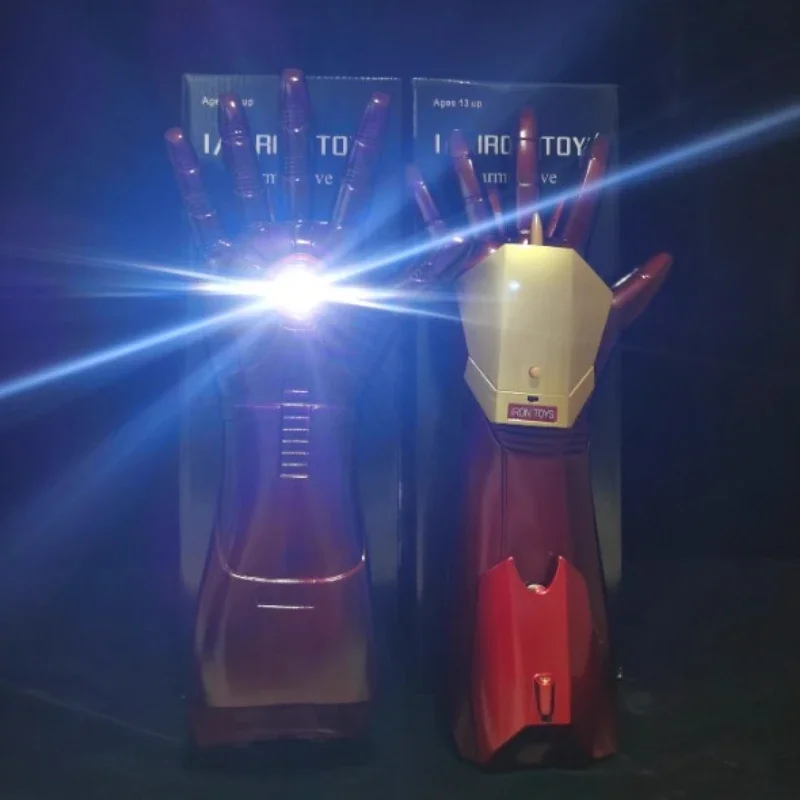 42cm 1/1 着用可能なアイアンマンLEDライトアームグローブ コスプレ小道具 フィギュア モデル玩具 コスチューム小道具 パーティー アニメ ステージショー 小道具