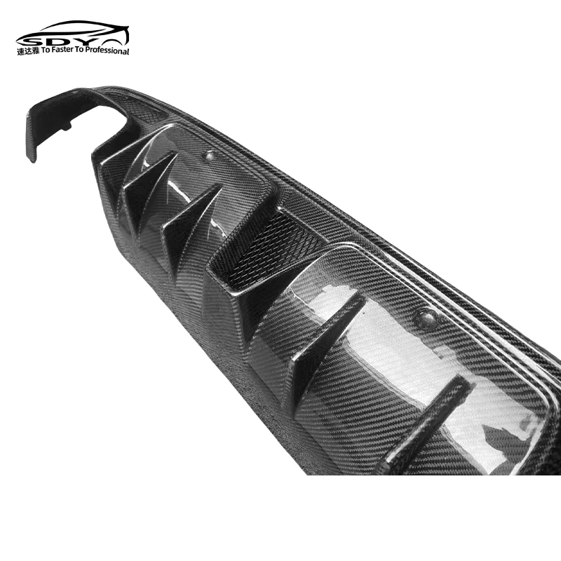 W205 C63 Carbon Fiber BB Style Rear Diffuser Lip Rear Bumper Lip for Mercedes Benz C63 4 Door 5