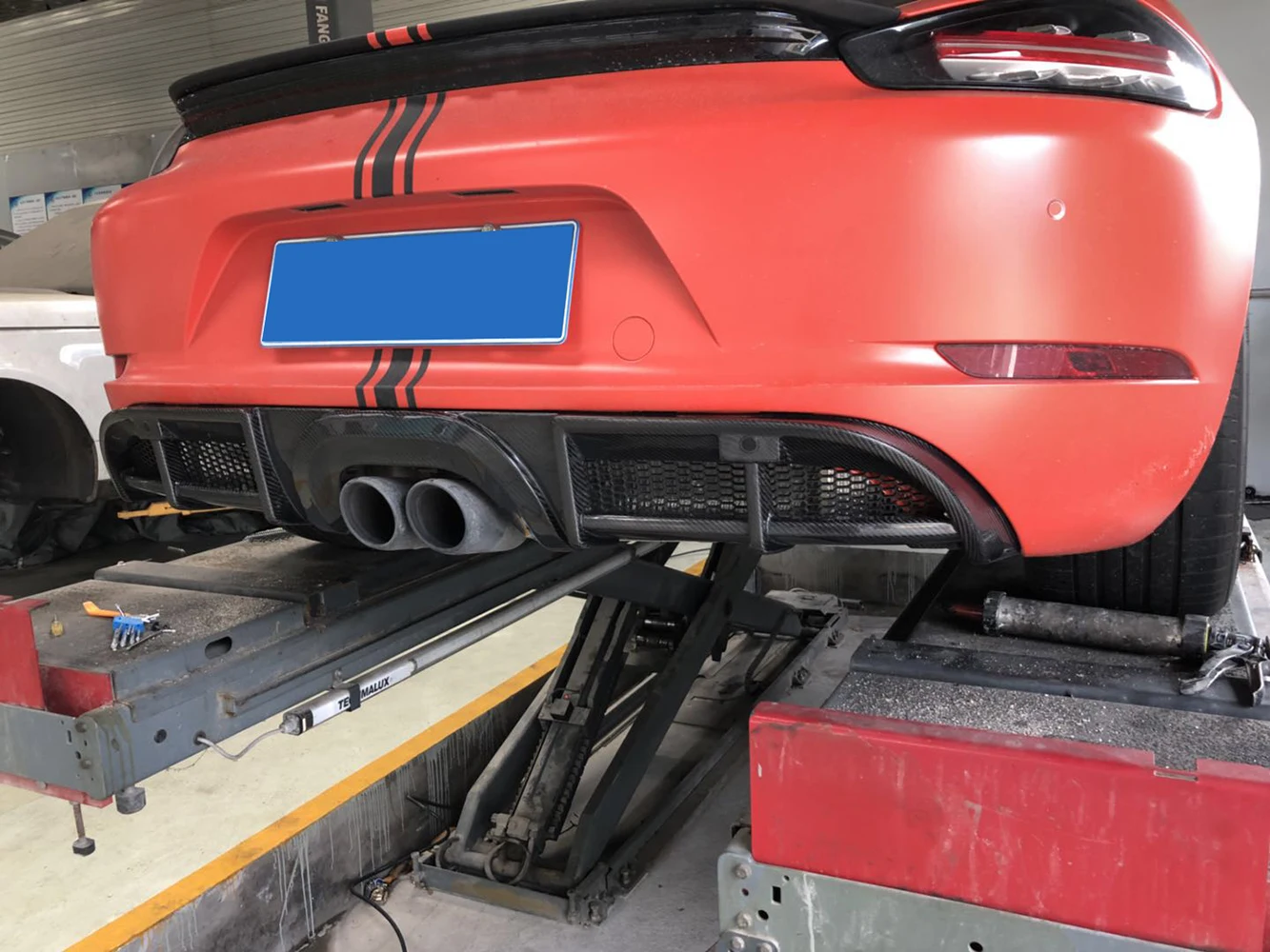 Carbon Fiber Rear Bumper Diffuser for Porsche 718 Boxster Cayman 2016-2018
