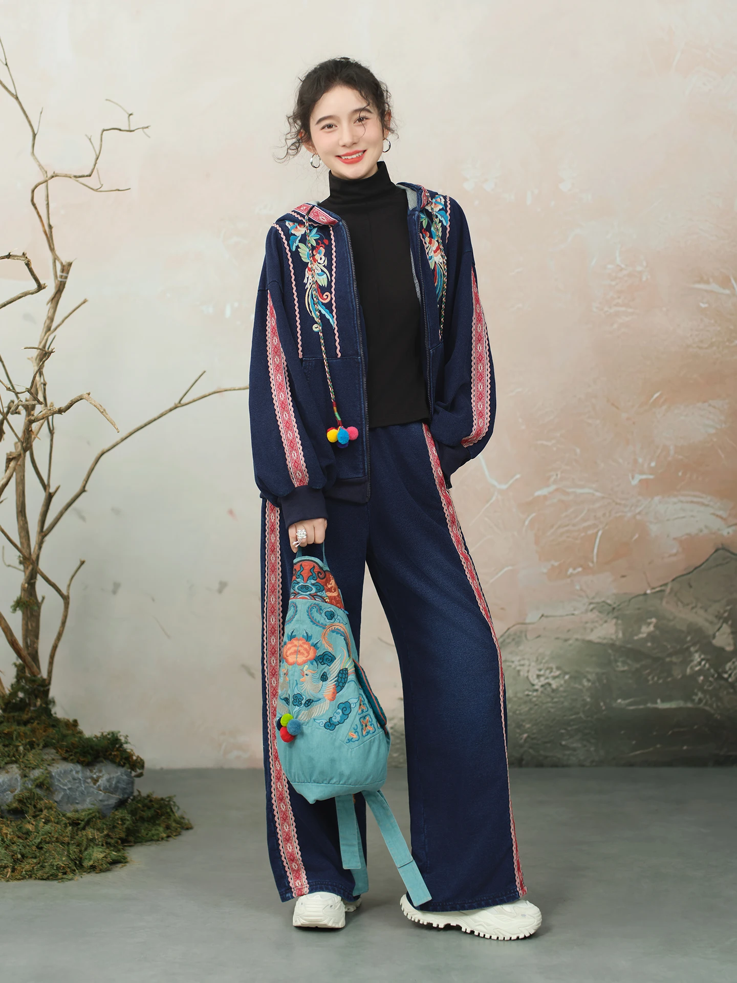 

Оригинальный комплект с вышивкой Su Luo: толстовка и спортивные брюки, осенний национальный тренд, длинные брюки на молнии, хлопковая толстовка с капюшоном