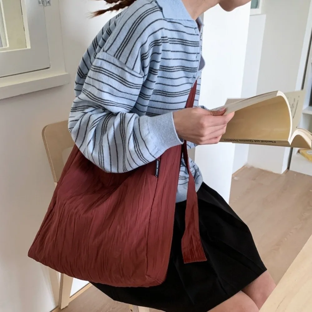 Korean Nylon Wrinkled Totes Bag Versatile Casual Student Shoulder Bag Solid Color Large Capacity Women's Handbag Ladies
