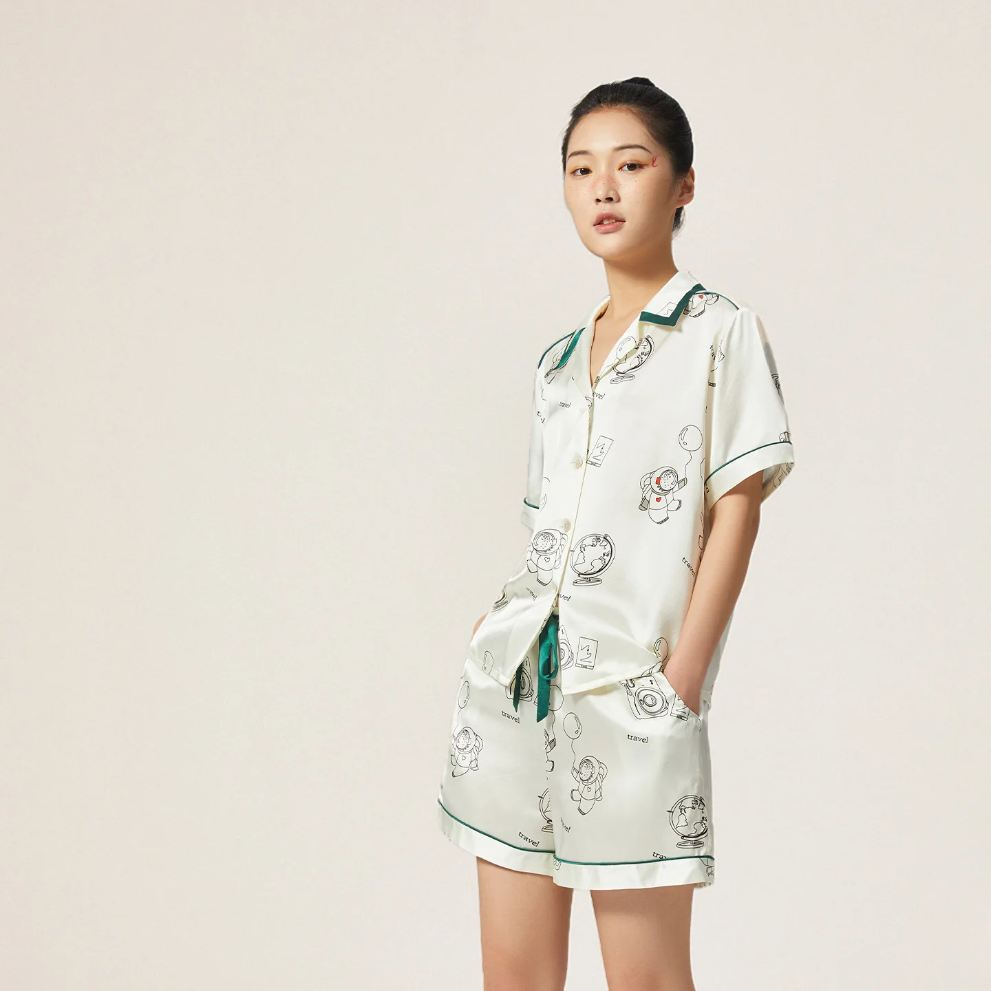 Women 100 Mulberry Silk Pajama Set Summer Short Sleeve Shirt Shorts Suit Cute Print Luxury Travel Sleepwear Outerwear Loungewear