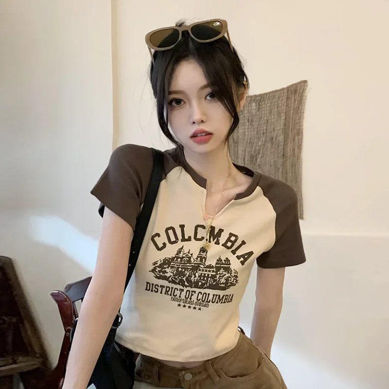 2024 New Style Women's T-shirt Short Sleeves V-neck American Vintage Design Sensibility Cropped Student Top Trendy