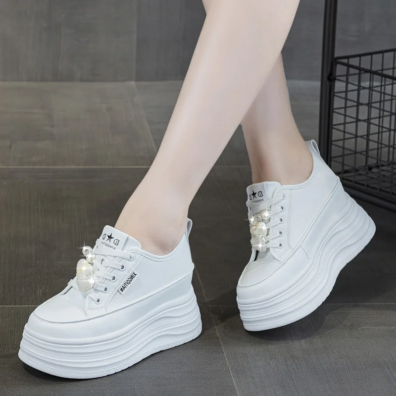 Autumn Women's 9CM Height Increasing Shoes Women's Daily Thick Soled Fashionable Shoes Comfortable Sneakers and Leisure Shoes