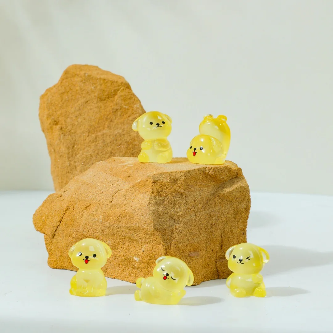 10 szt. Świecące w ciemności urocze figurki szczeniąt z żywicy, dekoracje na biurko, ozdoby, akcesoria do samodzielnego wykonania spinek do włosów, breloczków, zabawek