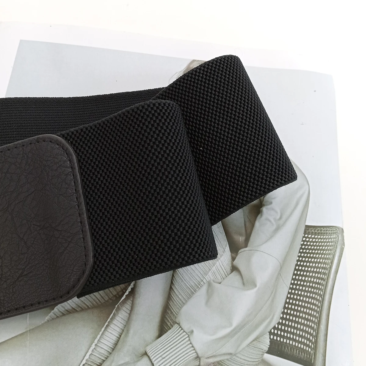 أسود حجم كبير حزام عريض للنساء المشدات مطاطا Cummerbunds الماركات الفاخرة مصمم مشد حزام الإناث الشرير القوطية حزام الذهب