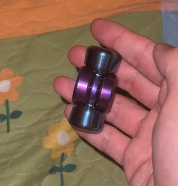 Used EDC tick spin Wu weight Fingertip Gyroscope fidget spinner metal decompression toy
