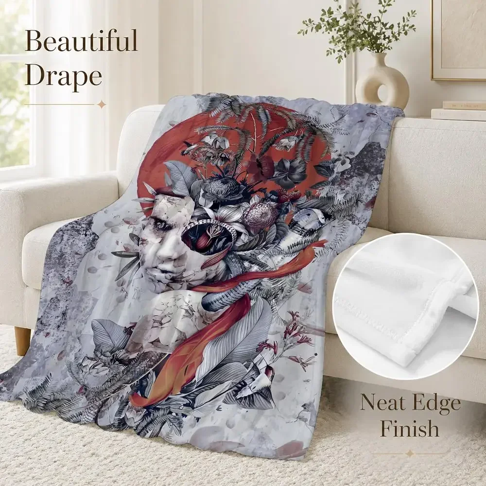 Regal Queen of Snakes Women Art Throw Soft Lightweight Flannel Blanket for Sofa Couch Bedroom Living Room Home Decor