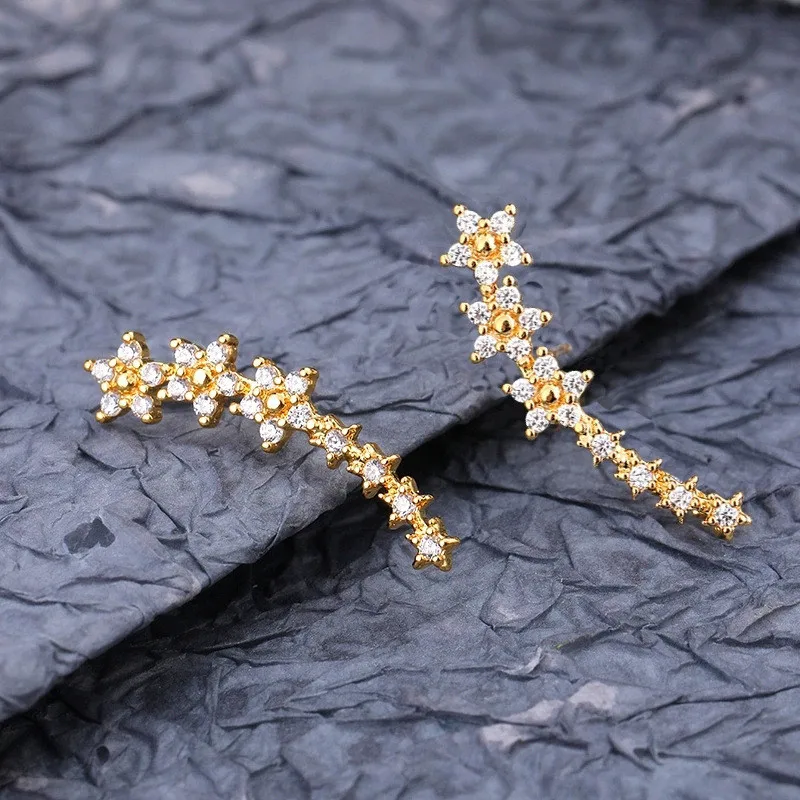 Dainty Rhinestone Flowers Ear Climbers Stud Earrings for Women Fashion Daisy Cuff Crawler Earings Bride Wedding Jewelry Gift - view 5