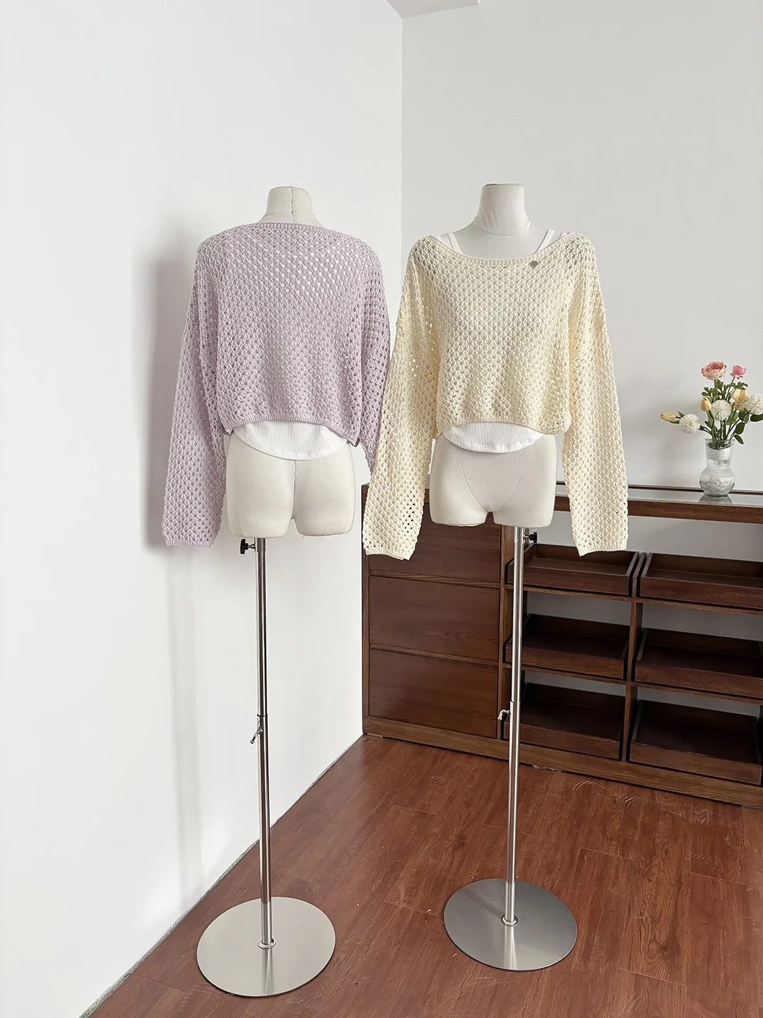 

Spring 2026 New Vintage Lazy Style Hollow out Knitted Sweater Two Piece Set Tank Top Versatile Set Casual Loose Fit Springwear