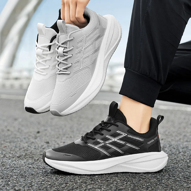 

Men Breathable Mesh Sport-Style Casual Shoes for Daily Wear