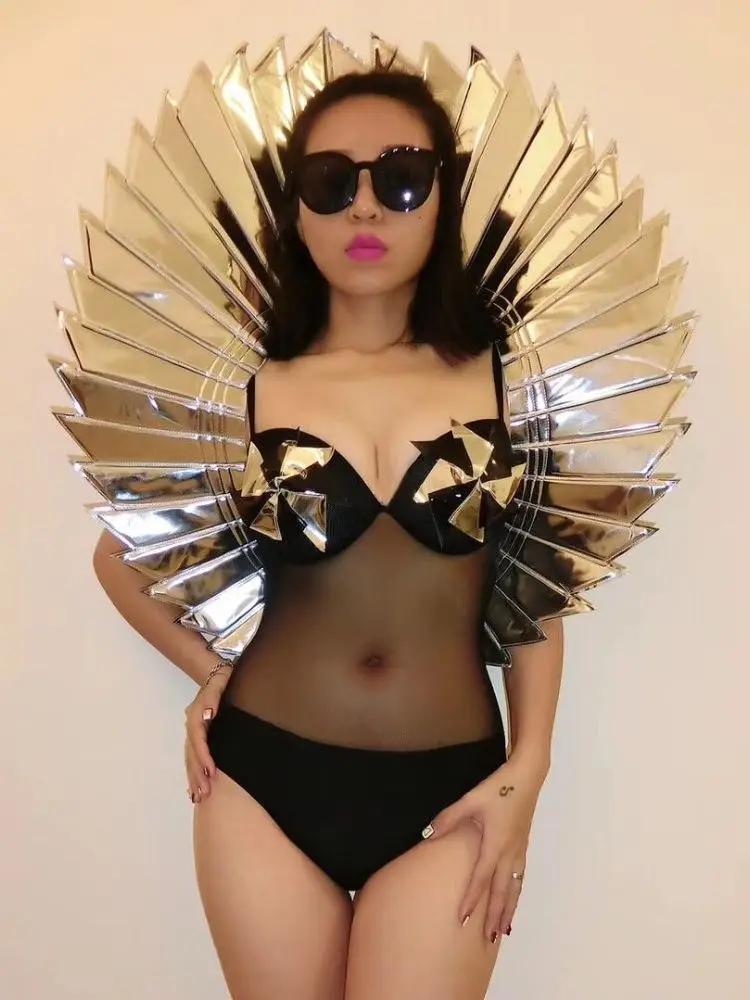 

Nightclub Women stage Dance Wear Sparkly Singer Dancer Black Silver Red Wing Backplane Model Catwalk Show Prop