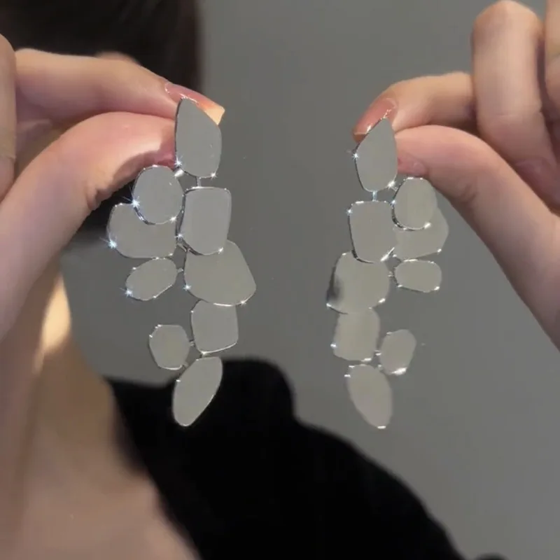 Chic Cold Wind Staggered Metal Slice Dangle Earrings Smooth Mirror Surface Textured Club Outfit Women Earrings
