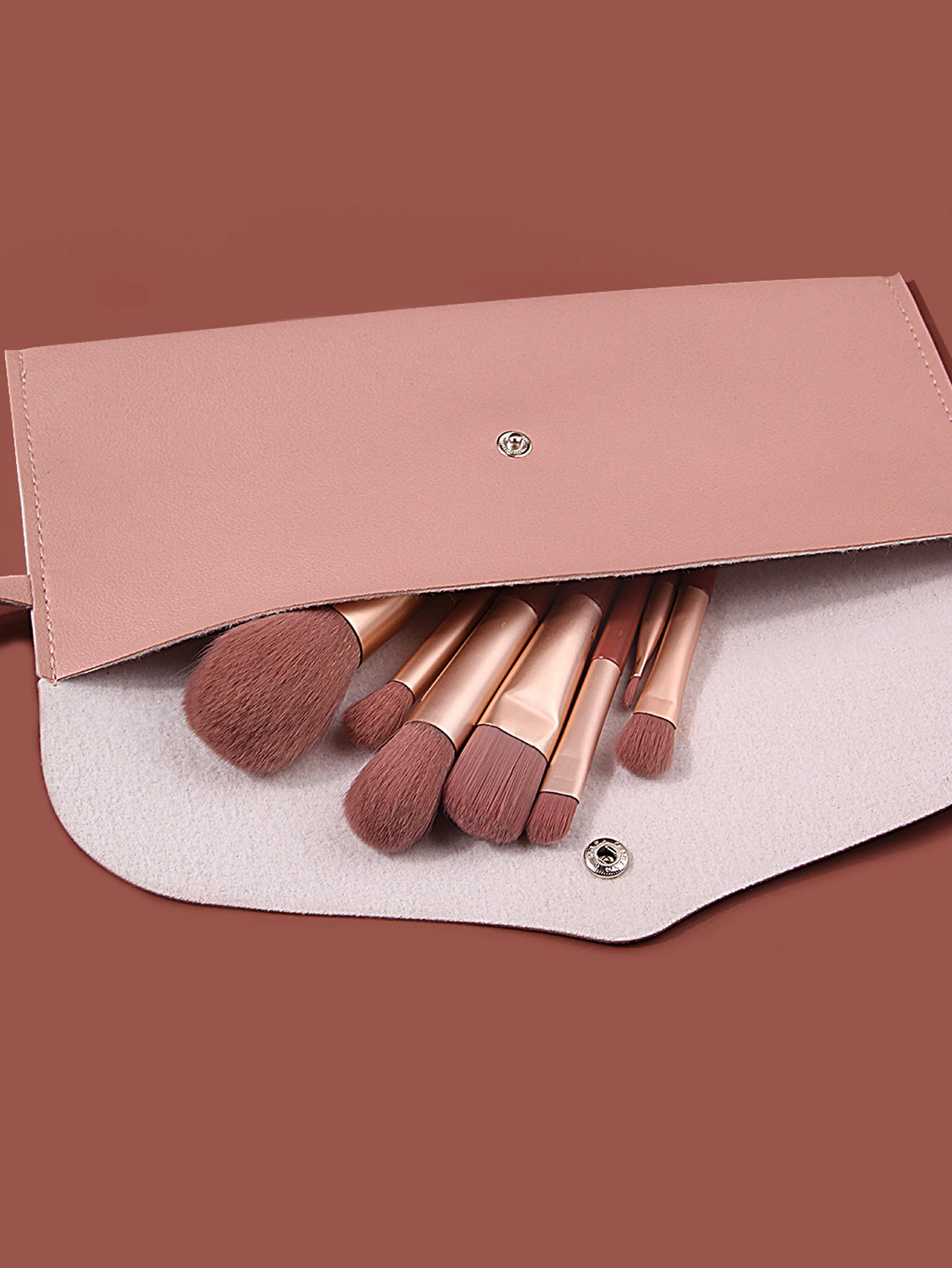 7pcs wine red makeup brush set, soft bristles, no brush marks, foundation brush, eyeshadow brush, blush brush with makeup bag,
