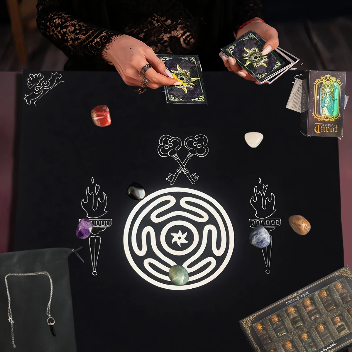 Tarot Card Set 1 Set 78 Tarot Cards 12 Mini Crystal Vases 7 Chakra Stones 1 Tarot Tablecloth 1 Pendant Accessory 1 Storage Bag