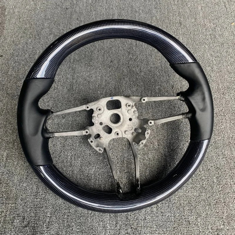Customized Suede Leather Steering Wheel For Porsche Panamera Cayenne Macan 718 Boxster Cayman 996 911 981 958 991 view 2