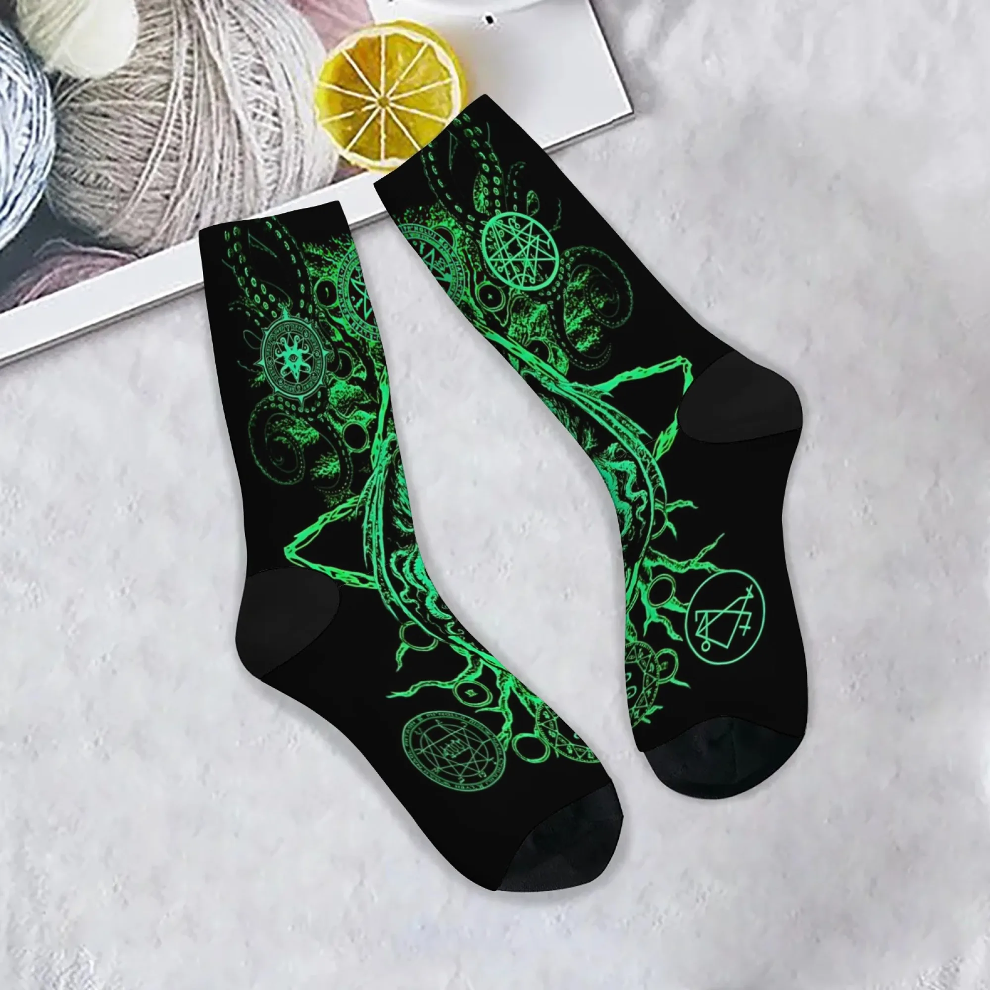 Cthulhu Pentagram Socks Non-slip Elastic Breathable Men's Socks Travel Leisure Hiking Crazy Street Punk Fashion Holiday Gifts