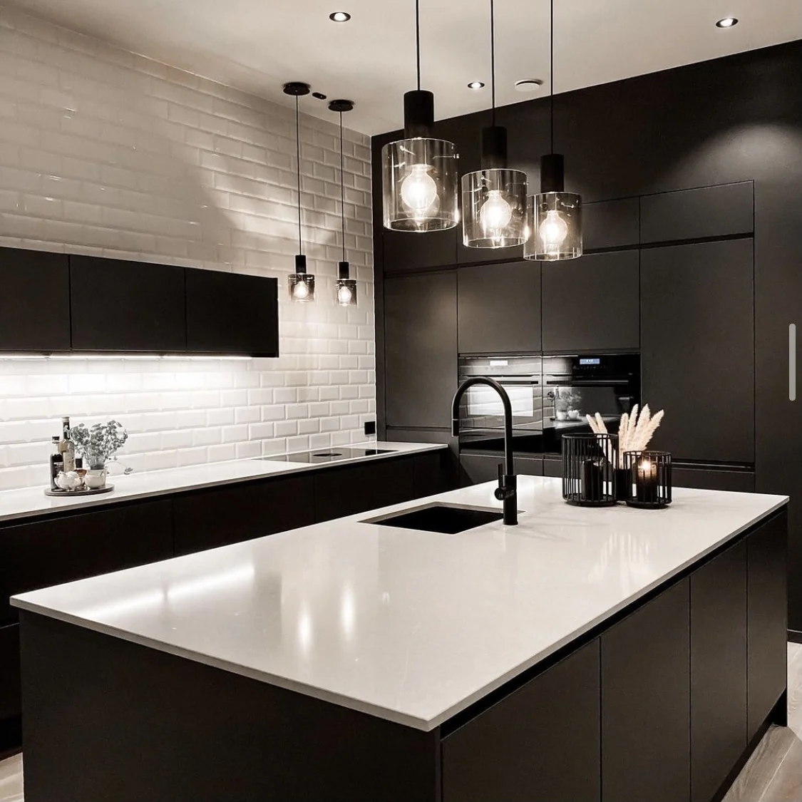 Luxury Modern Customized Design American Style Black Home Set Wood Kitchen Cabinet