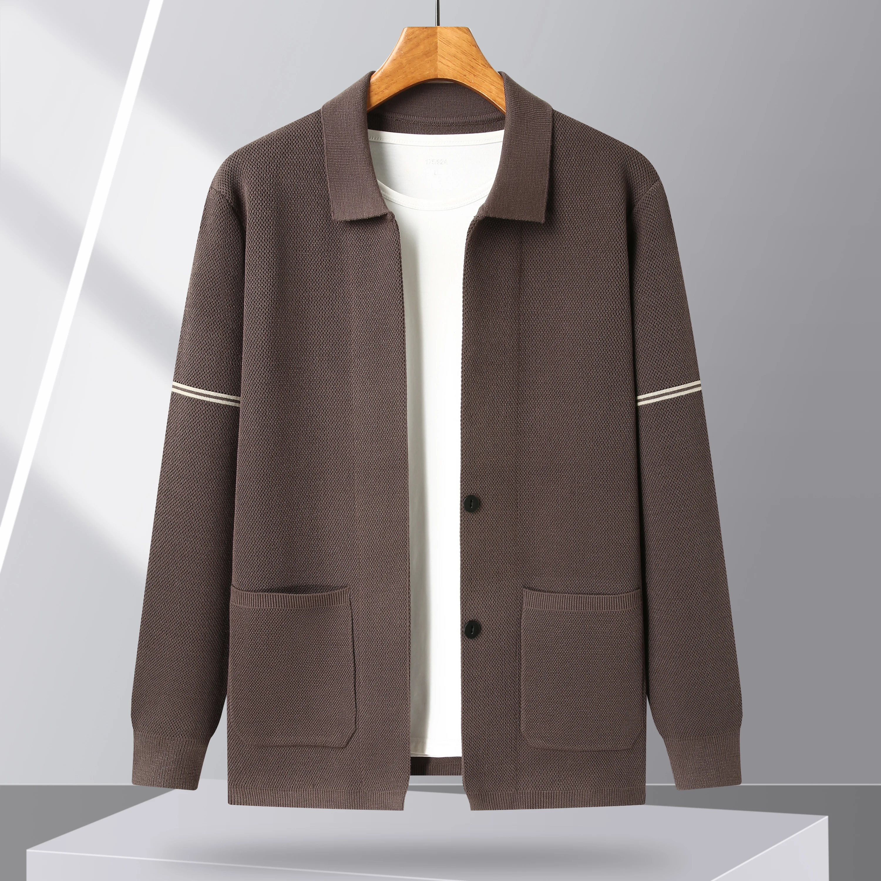 

2025 Spring New High end Brand Leisure Knitted Cardigan Men's Fashion Trend Versatile Sweater Collar Coat
