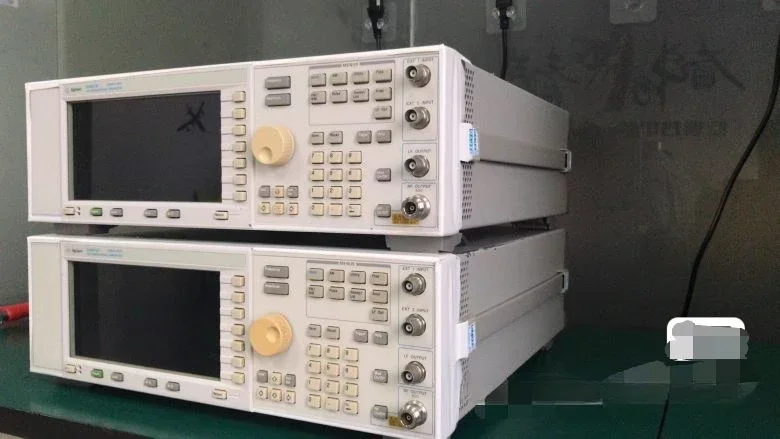 Agilent/ E4421B   Signal Generator, 250KHz-3GHz