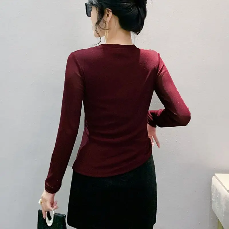 

Новая европейская осенняя уличная одежда для девочек, сексуальная ажурная футболка ручной работы с бисером, женская модная двухслойная тонкая сетчатая футболка с оборками