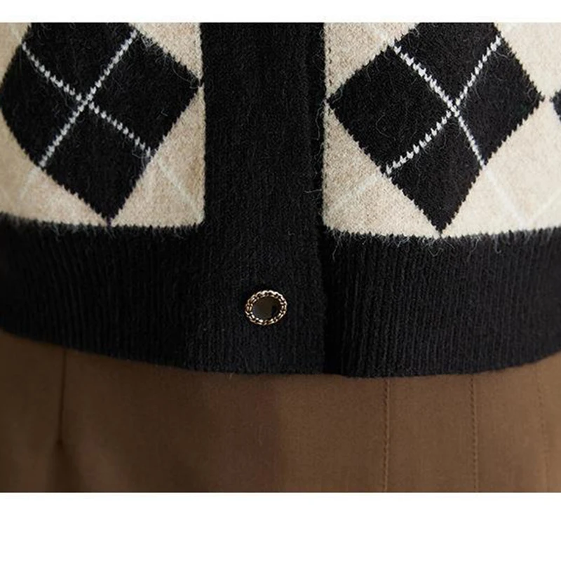 Elegant O Neck Plaid Cardigan Sweater For Women 2023 Autumn Winter Korean Fashion Clothing Long Sleeve Knitted Crop Tops Female