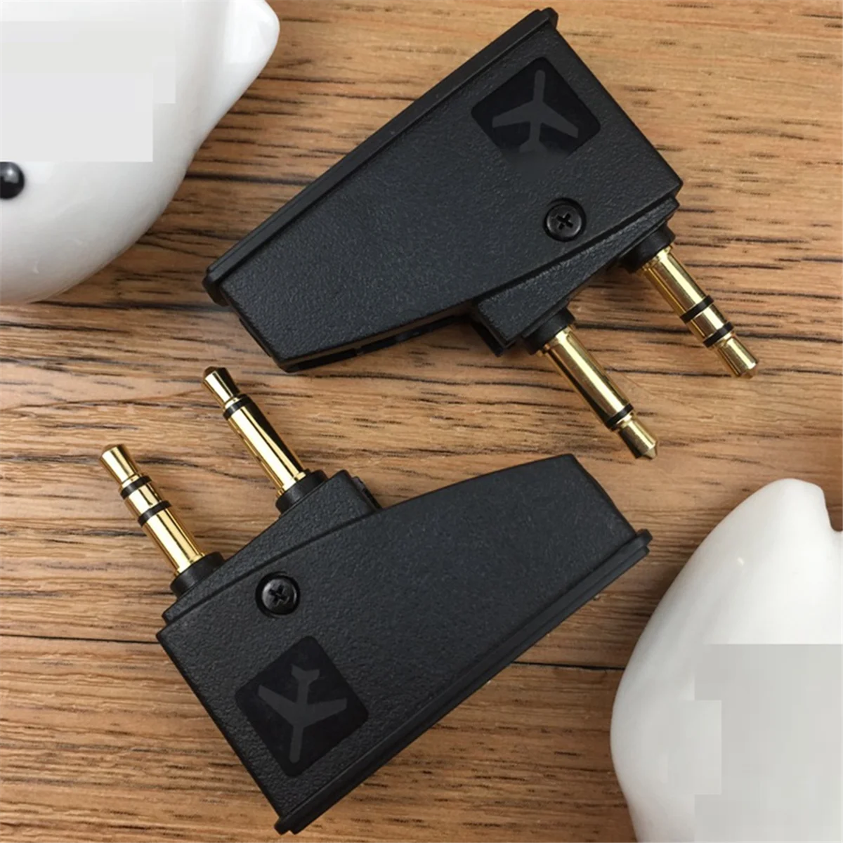 Adattatore per cuffie da volo A06K Spina mono da 3,5 a spine 2X3,5 compatibile con l'adattatore per cuffie aerea QC45 QC35 QC3 QC25 QC20