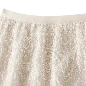 UCXQ Frauenrock elegantes weiches Temperament Pena Pena Alle Spiele Chic Mode lange Röcke Frauen 2025 Frühling Herbst 23c2002 6 Hauptverkaufsrock mit Feder - №3