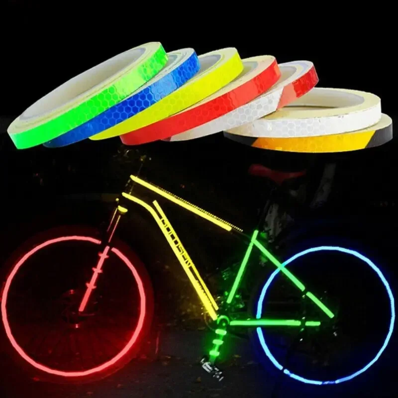 8 m langes, im Dunkeln leuchtendes reflektierendes Klebeband – selbstklebender Sicherheitsaufkleber für Fahrrad-/Motorradkörper, wasserdichtes Vinyl-Nachtsicht-Set – Detail 3
