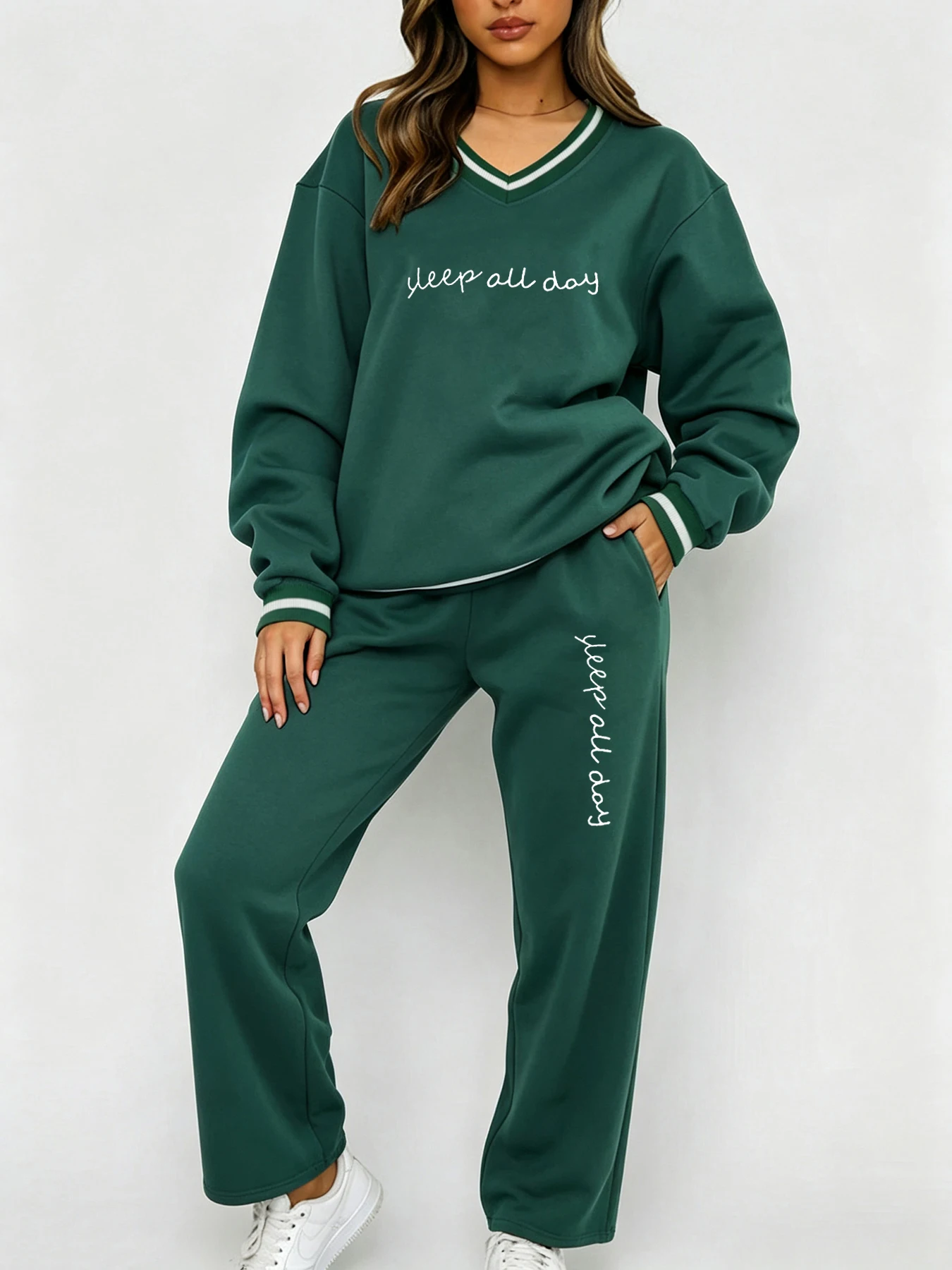 Casual and Comfortable Lazy Style English Text Print Women's Loose Oversized V-Neck Sweatshirt and Pants Two-Piece Set. Essential for Autumn and Winter, Fleece-Lined and Thickened V-Neck Sweatshirt and Sweatpants Set. Tranquil and Elegant, Suitable for Couples, Men and Women. Regular Fit Long Sleeves, Machine Washable, Durable and Wear-Resistant. Women's Casual Versatile Set, Breathable, Comfortable, Windproof, Slimming. Afternoon Tea V-Neck Design, Practical and Beautiful. Sports Sweatshirt and Wide-Leg Pants Two-Piece Set, Women's Clothing. Breathable, Comfortable, Windproof, Slimming. Afternoon Tea V-Neck Design, Practical and Beautiful. Sports Sweatshirt and Wide-Leg Pants Two-Piece Set, Women's Clothing
