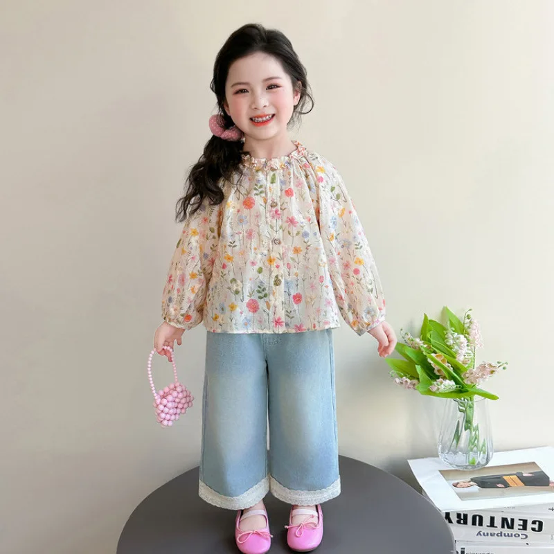 

Girls' Floral Shirt Set for Spring2026New stylish Korean-style sweet two-piece denim outfit for baby girls