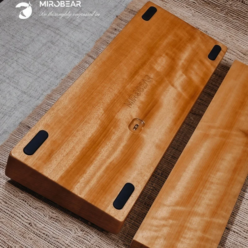 MR100 |   MR68 لوحة المفاتيح الميكانيكية الخيط الذهبي Nanmu ثلاثة وضع اتصال البيانو الخبز الورنيش مريح Ixpe رمح Underpad