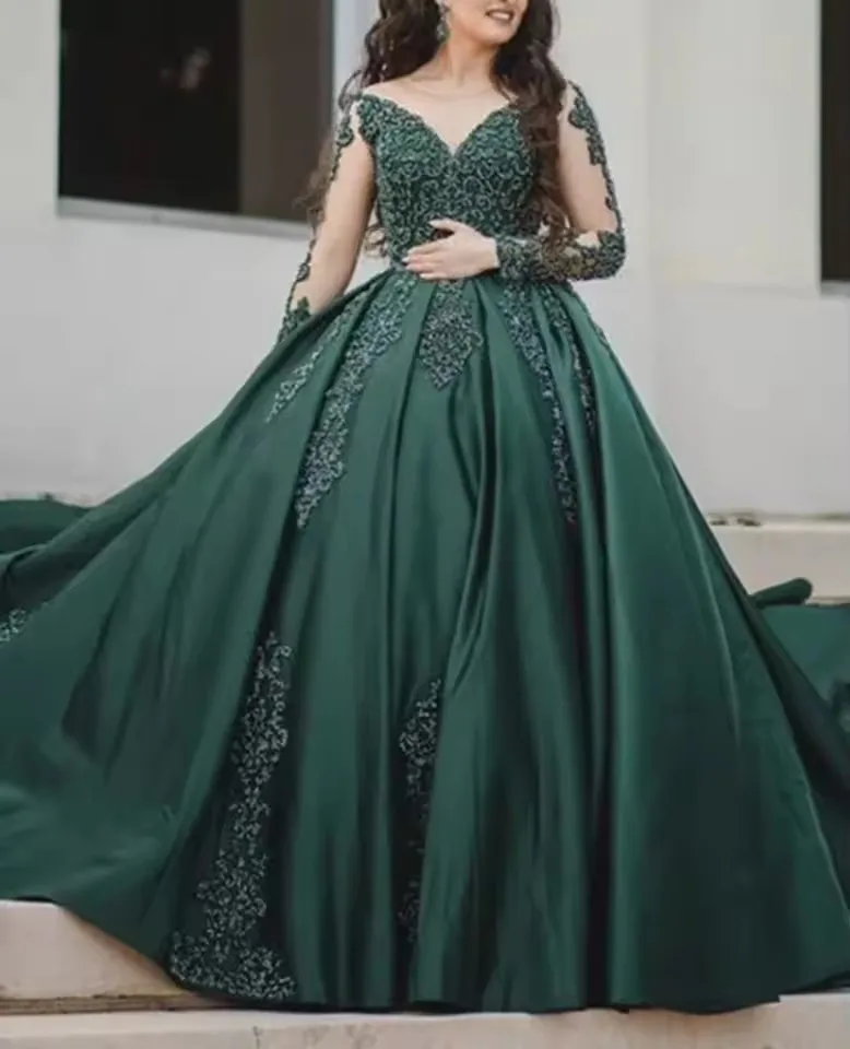 Customized Long Lace Sleeve Sheer Neck Ball Gown Quinceanera Dress Dark Green Women Wedding Party Dress Arabic Formal Evening