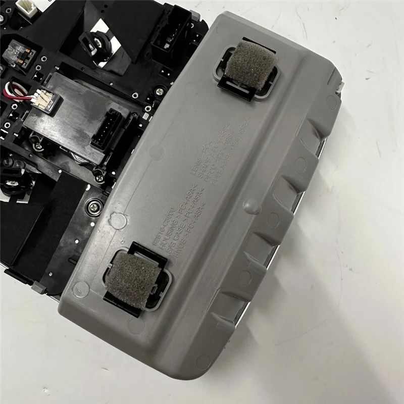 

Верхний переключатель освещения и люка в сборе 92810C3000 для Hyundai Sonata LF 2015-2017 92810-C3000