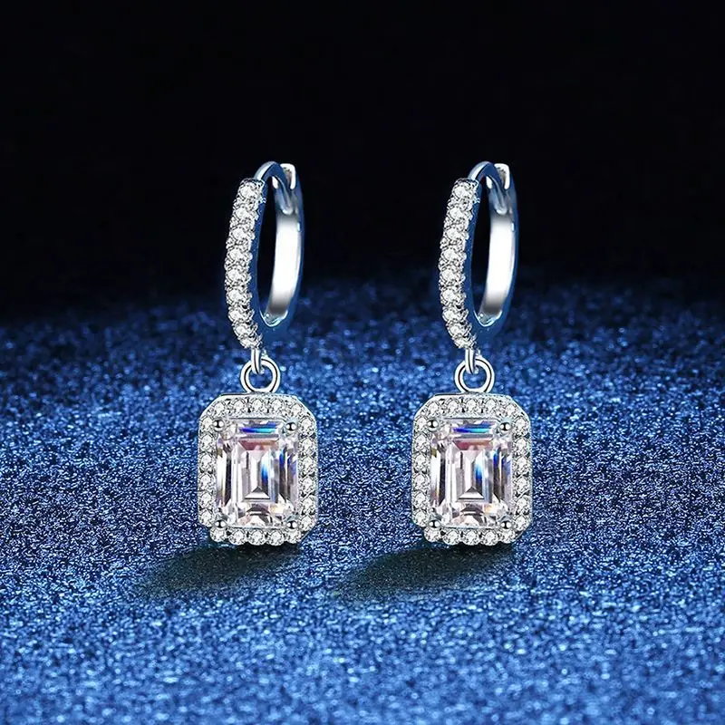 

18K platinum diamond stud earrings one carat moissanite plated PT950 platinum emerald cut women's earrings